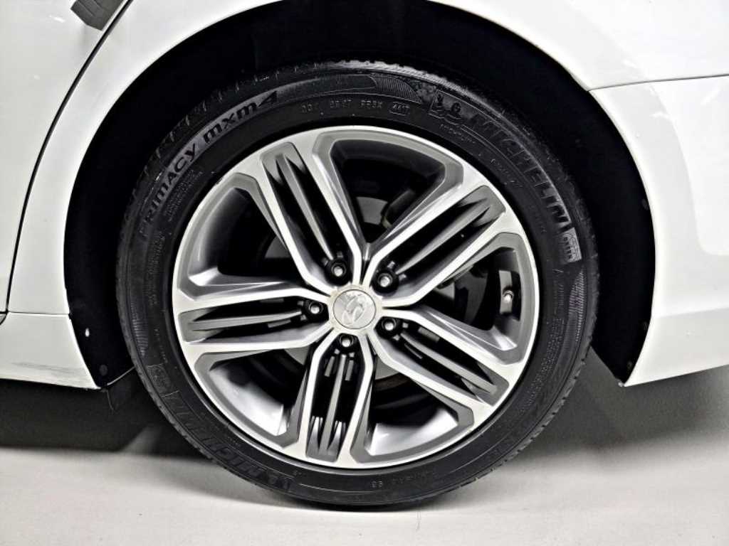 Hyundai Grandeur — photo 20