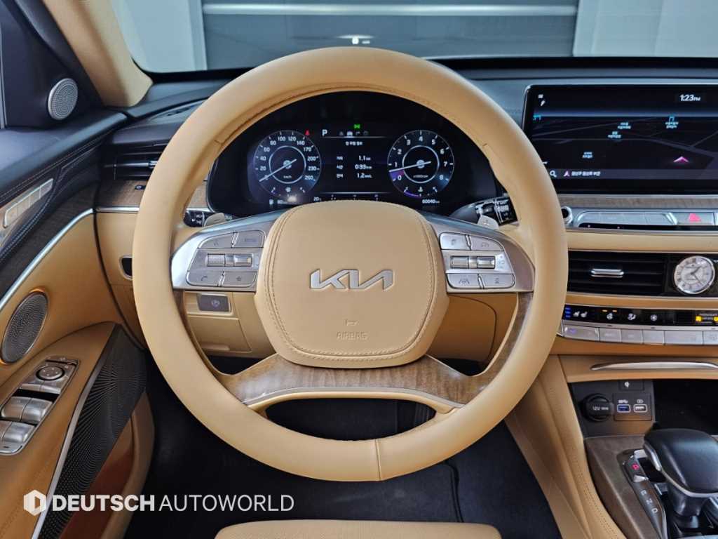 Kia K9 — photo 13