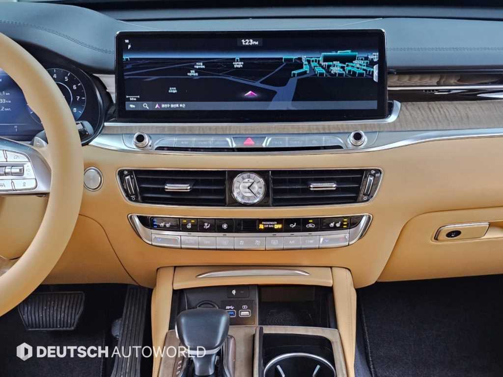 Kia K9 — photo 14