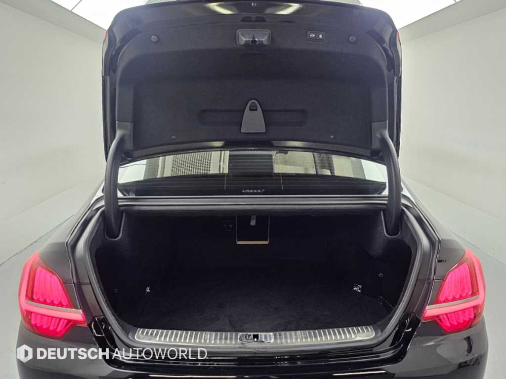 Kia K9 — photo 19
