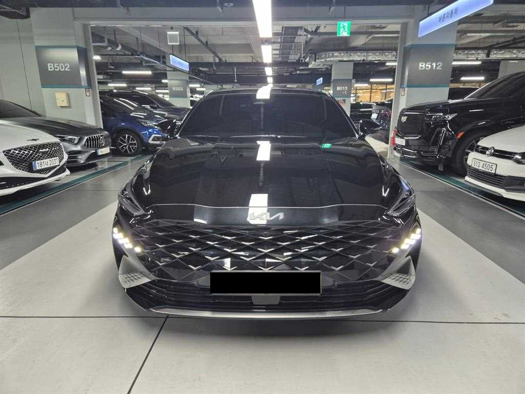 Kia K8 — photo 01