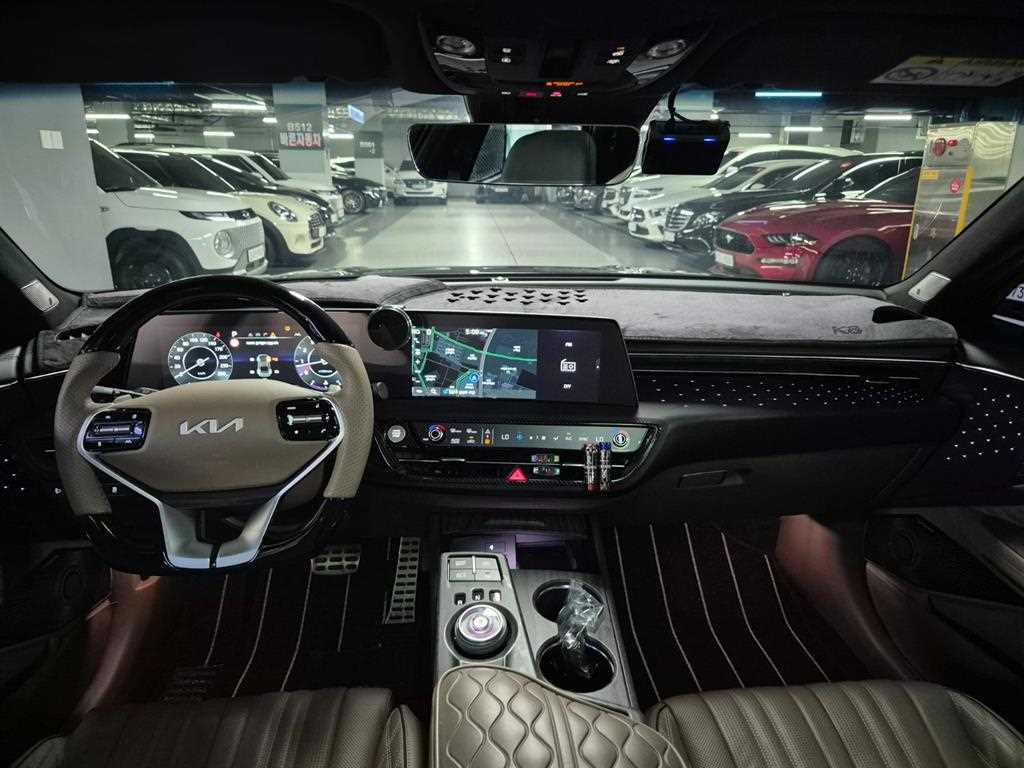 Kia K8 — photo 08
