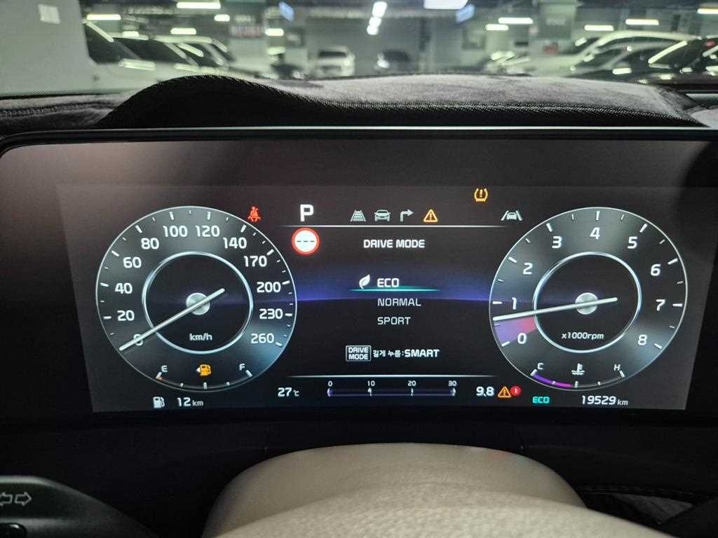 Kia K8 — photo 09