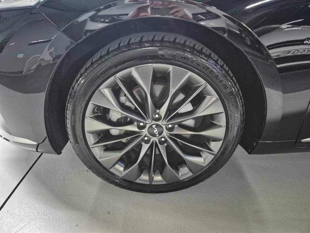 Kia K8 — photo 20