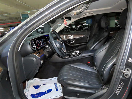 Mercedes-Benz E-Class — photo 06