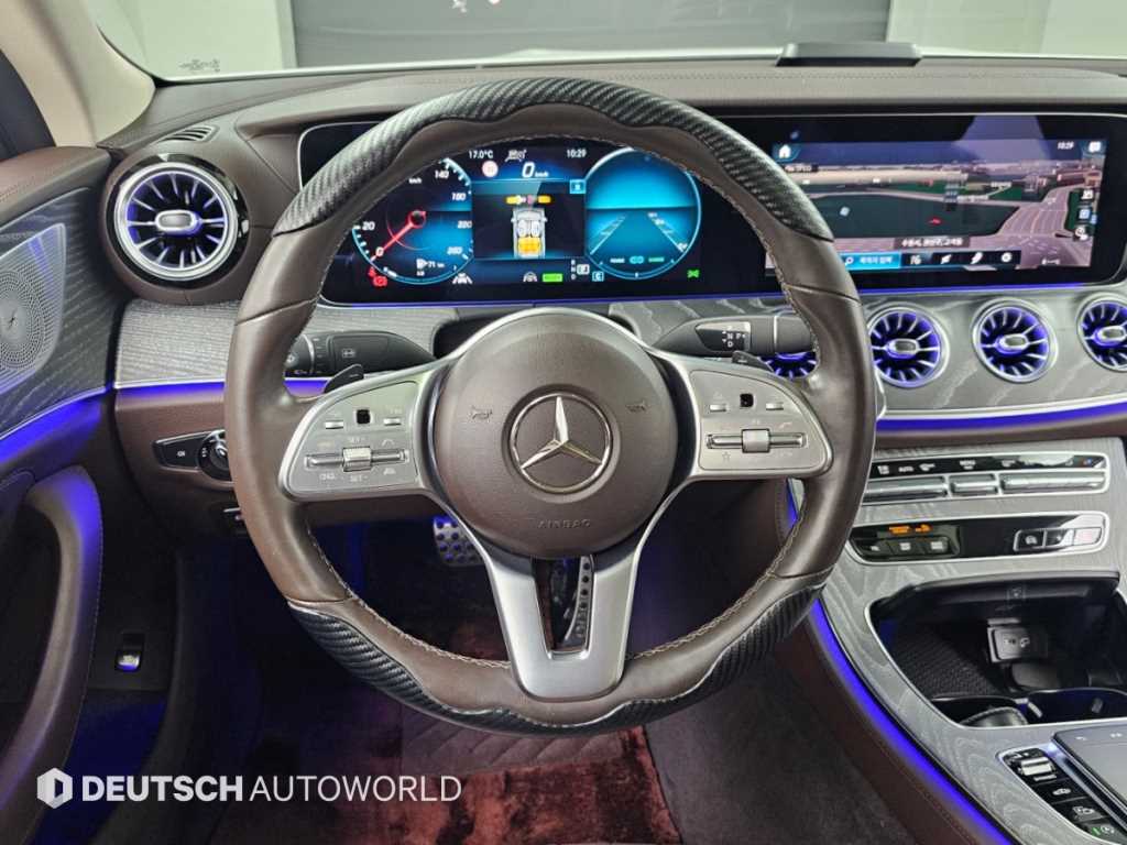 Mercedes-Benz CLS-Class — photo 13