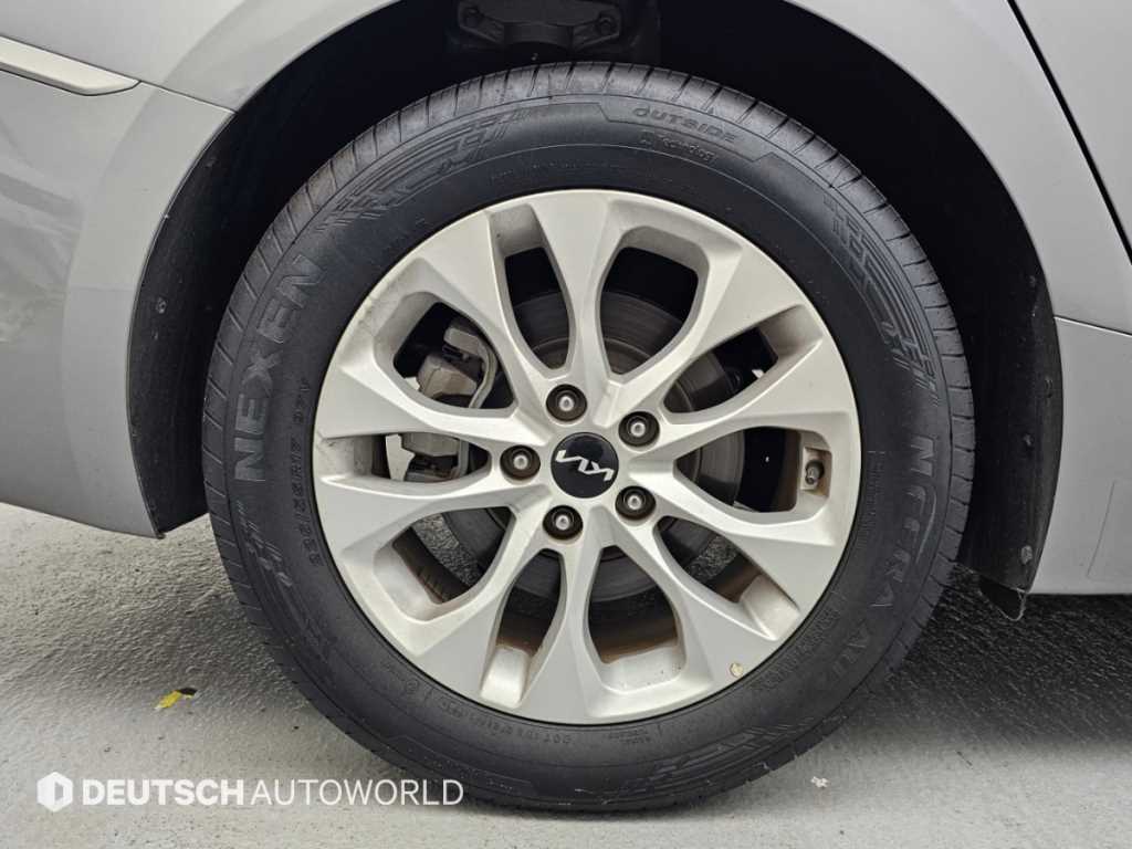 Kia K8 — photo 05
