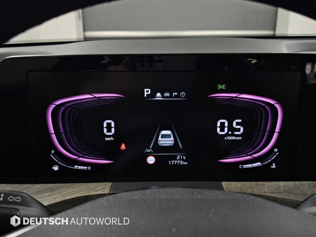 Kia K8 — photo 08