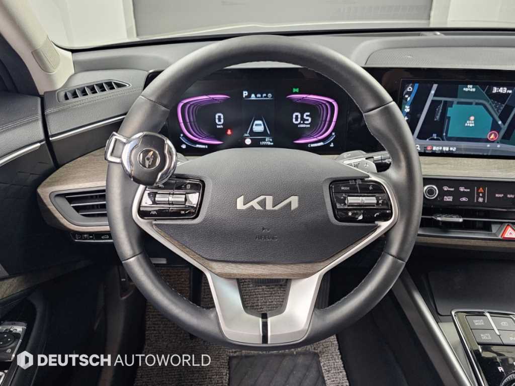 Kia K8 — photo 13