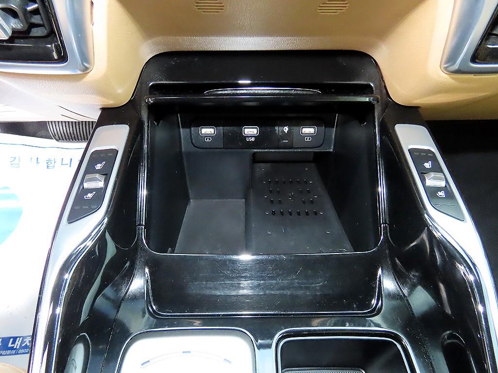 Kia Sorento — photo 15