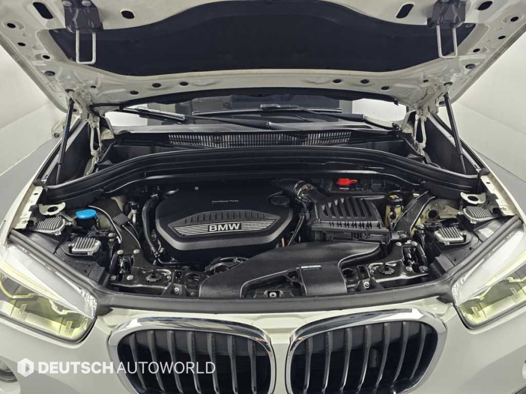 BMW X1 — photo 06