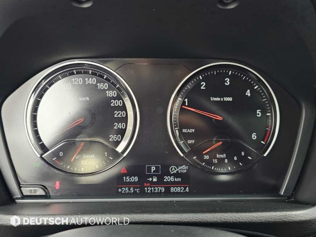 BMW X1 — photo 08