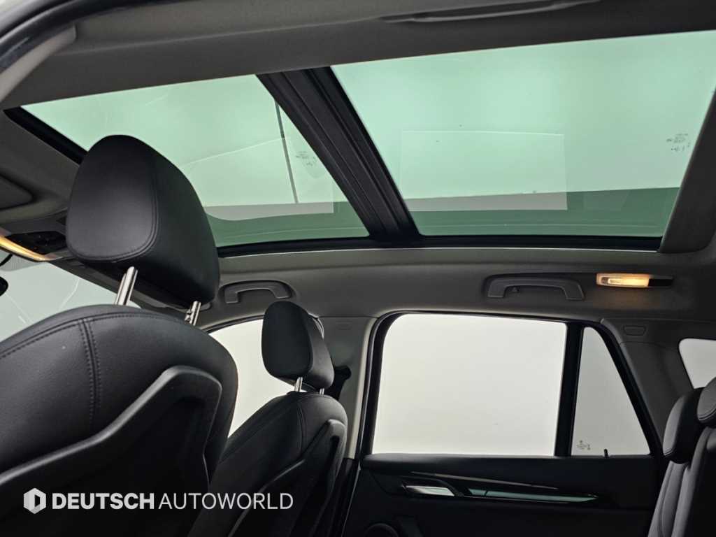 BMW X1 — photo 18