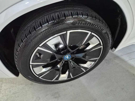 BMW iX3 — photo 20