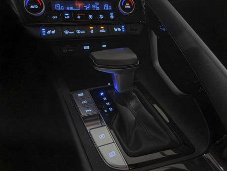 Hyundai Avante — photo 13