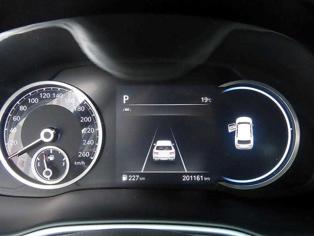 Genesis GV80 — photo 10