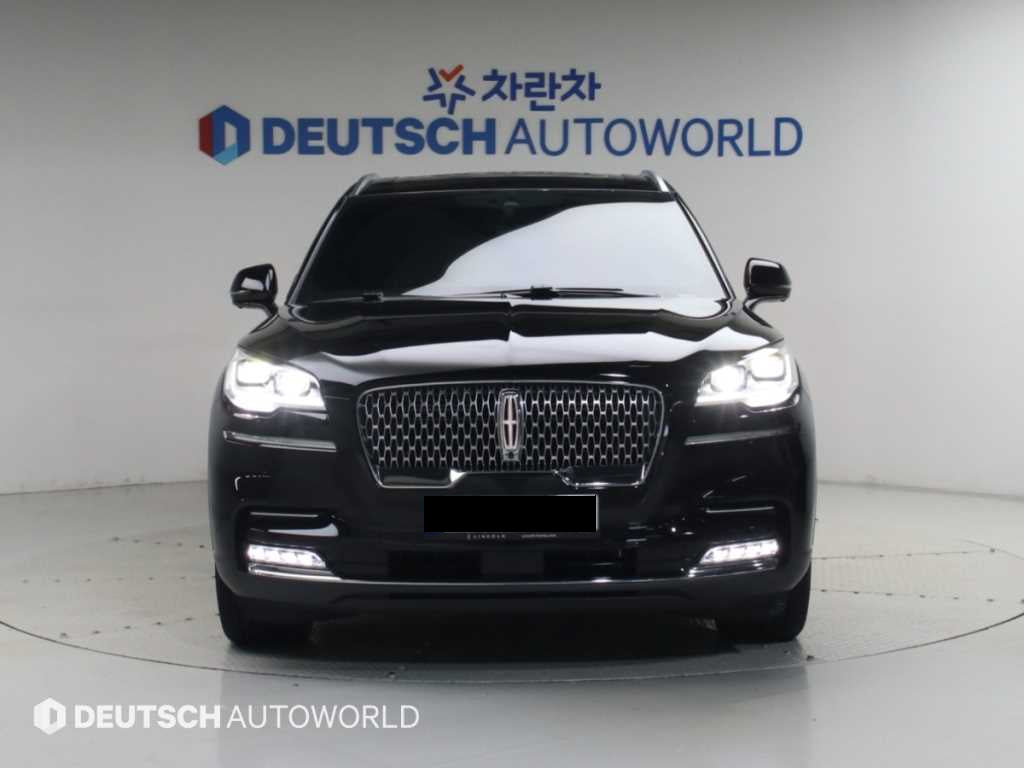 Lincoln Aviator — photo 03