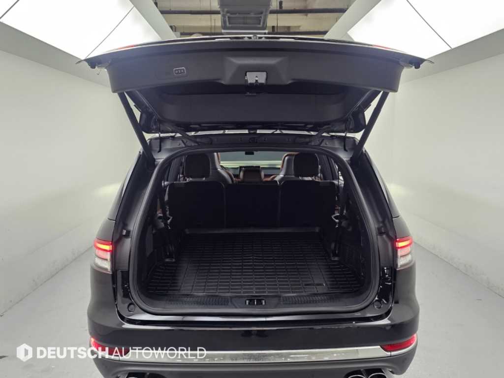 Lincoln Aviator — photo 19