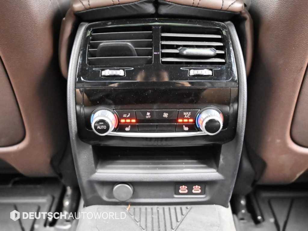 BMW 5-Series — photo 16