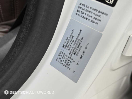 BMW 5-Series — photo 20