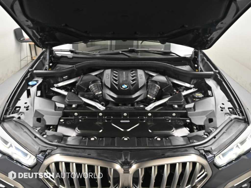 BMW X6 — photo 06
