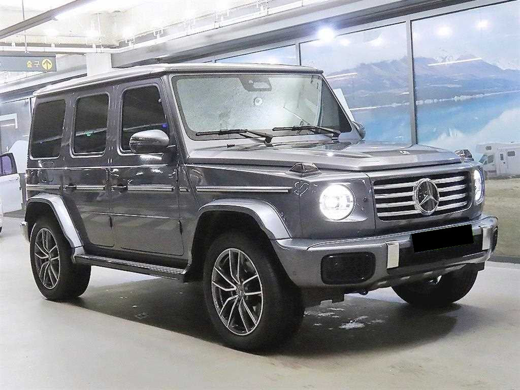 Mercedes-Benz G-Class — photo 01