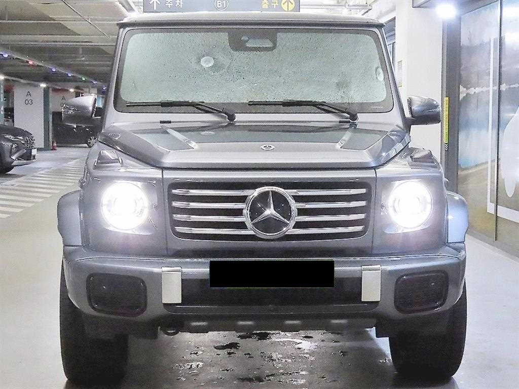 Mercedes-Benz G-Class — photo 02