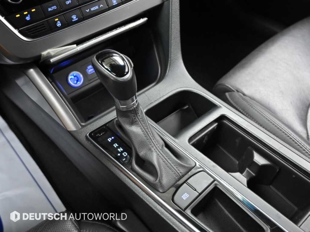 Hyundai Sonata — photo 09