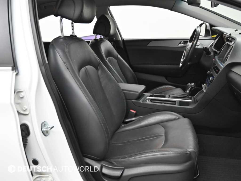 Hyundai Sonata — photo 10