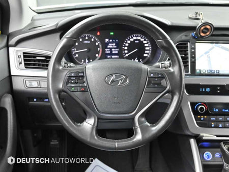 Hyundai Sonata — photo 13