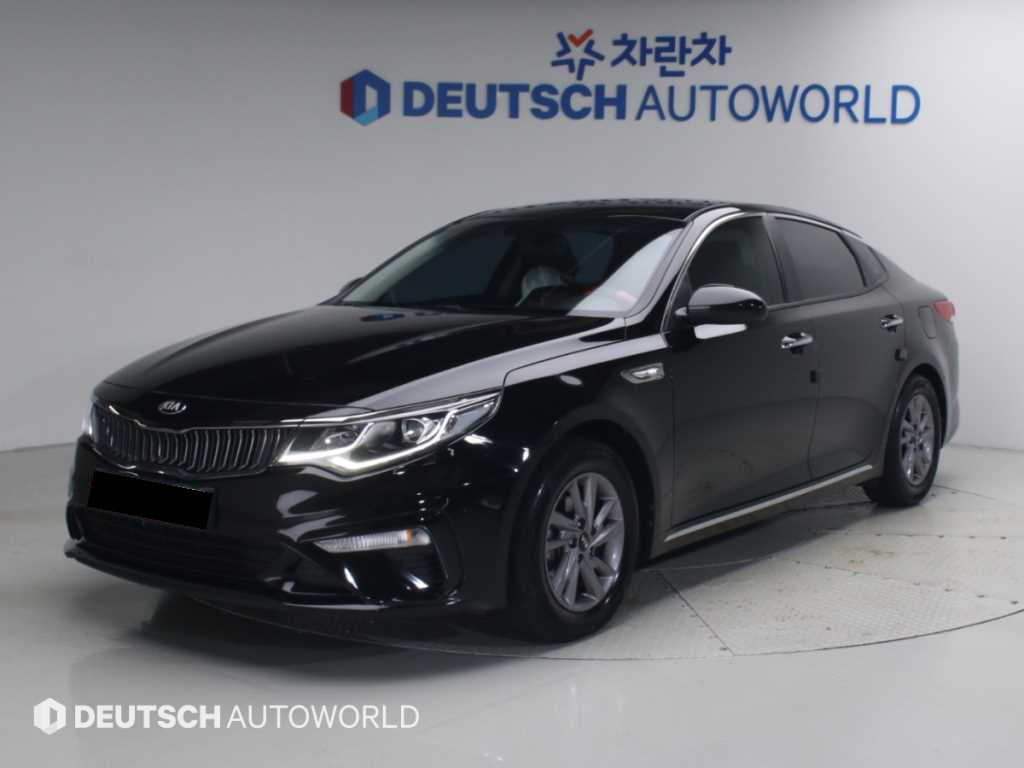 Kia K5 — photo 01