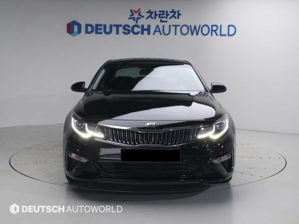 Kia K5 — photo 03