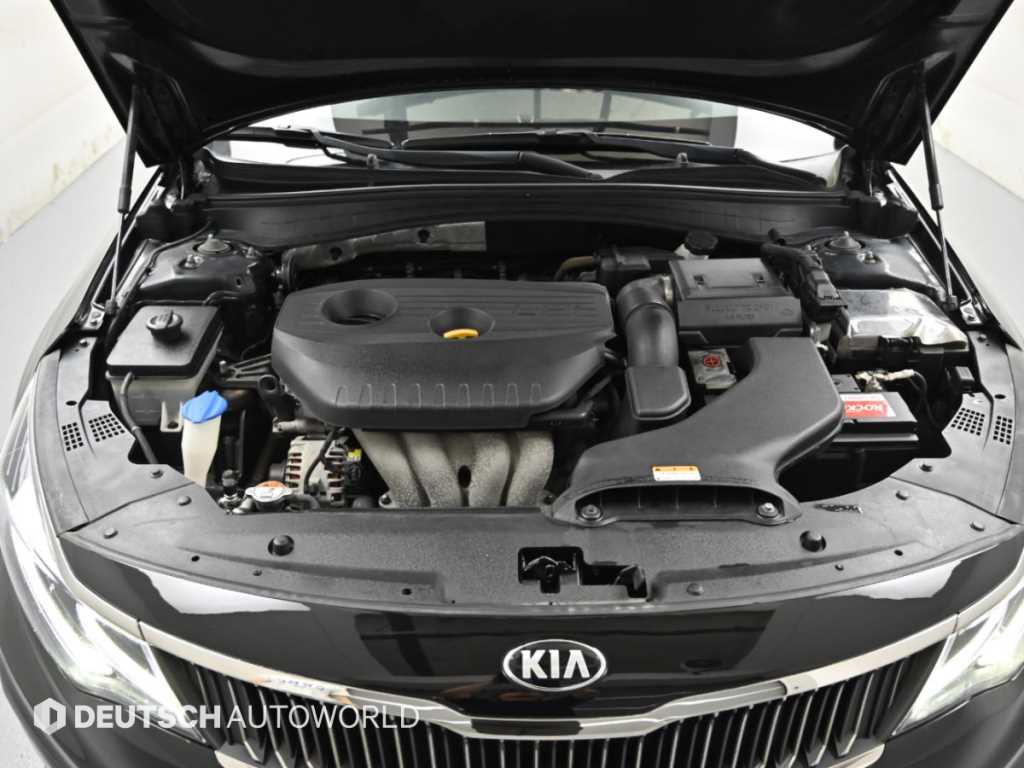 Kia K5 — photo 06
