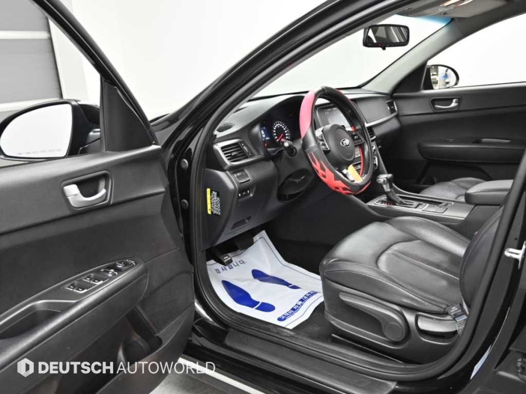 Kia K5 — photo 11