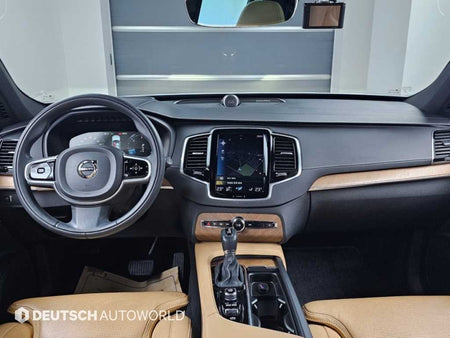 Volvo XC90 — photo 07