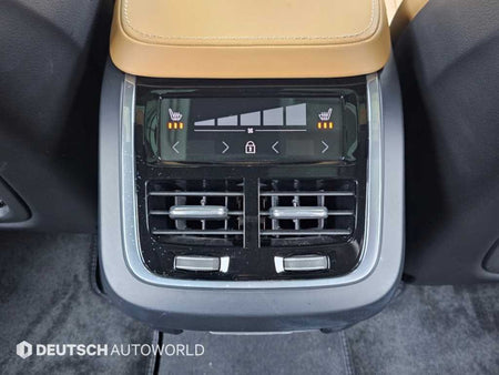 Volvo XC90 — photo 16