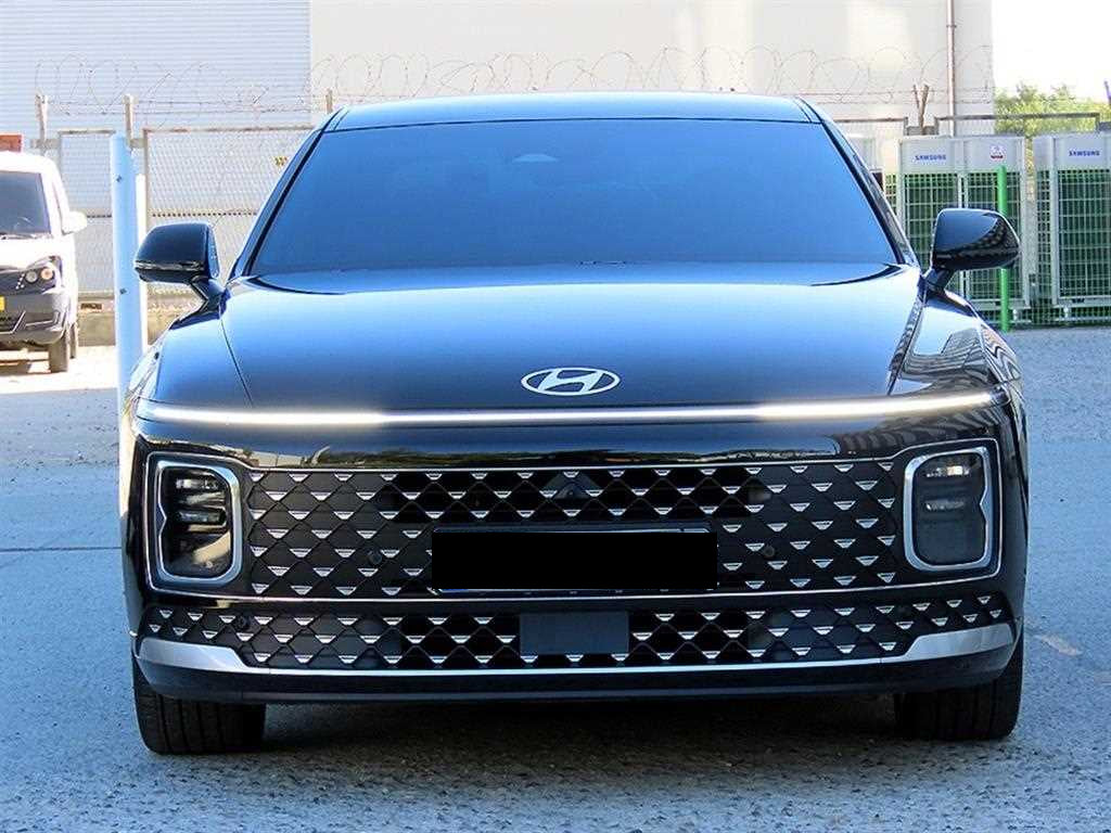 Hyundai Grandeur — photo 01