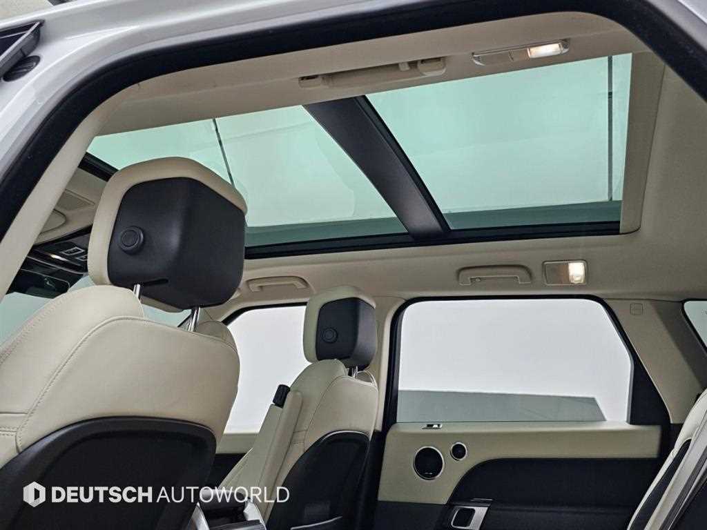 Land Rover Range Rover Sport — photo 18