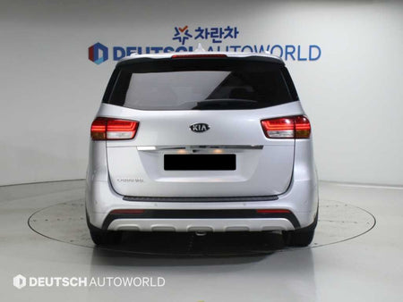 Kia Carnival — photo 04