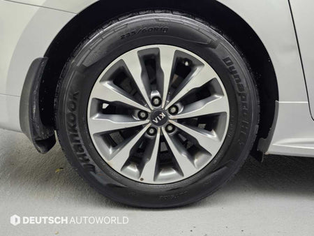 Kia Carnival — photo 05