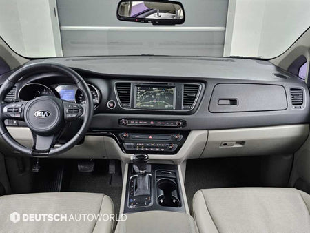 Kia Carnival — photo 07