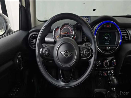 Mini Cooper — photo 08