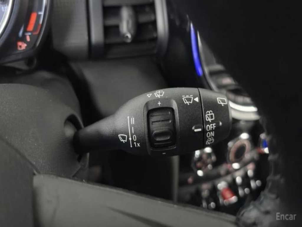 Mini Cooper — photo 13