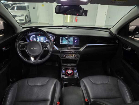 Kia Niro — photo 08