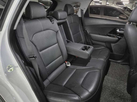 Kia Niro — photo 12