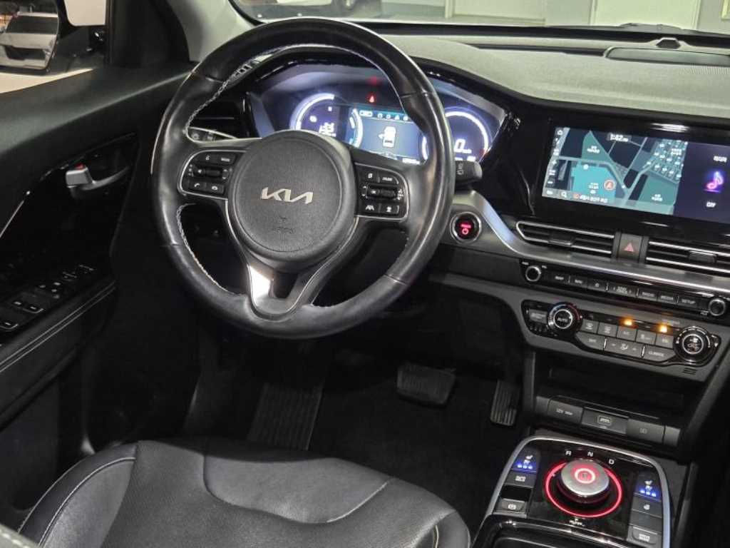 Kia Niro — photo 13