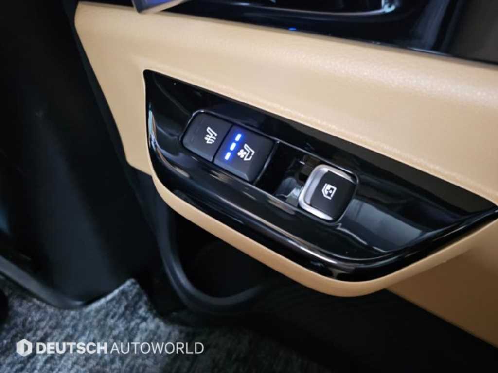 Kia Carnival — photo 16
