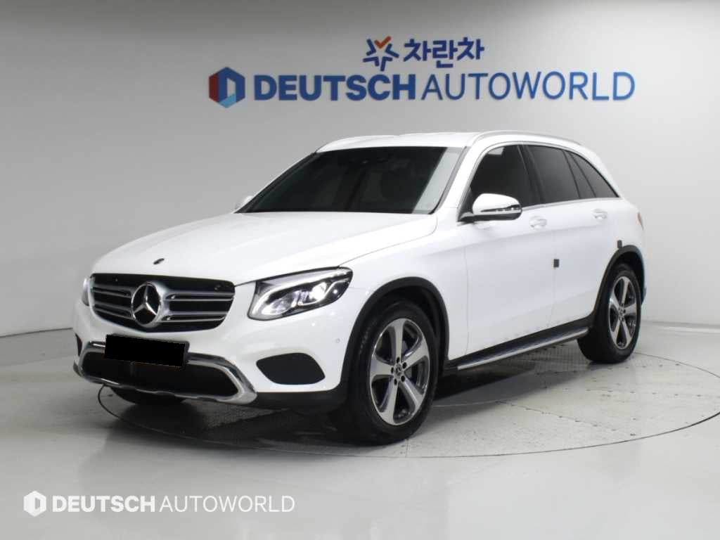 Mercedes-Benz GLC-Class — photo 01