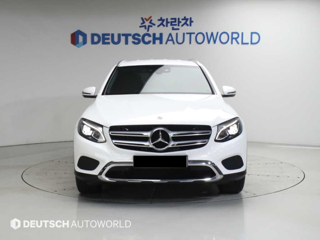 Mercedes-Benz GLC-Class — photo 03