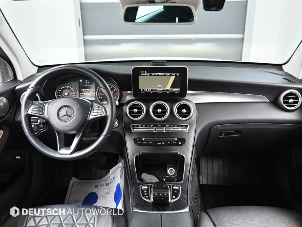 Mercedes-Benz GLC-Class — photo 07